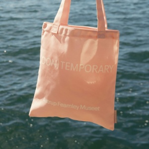 (CON) TEMPORARY Art Bag - Pink